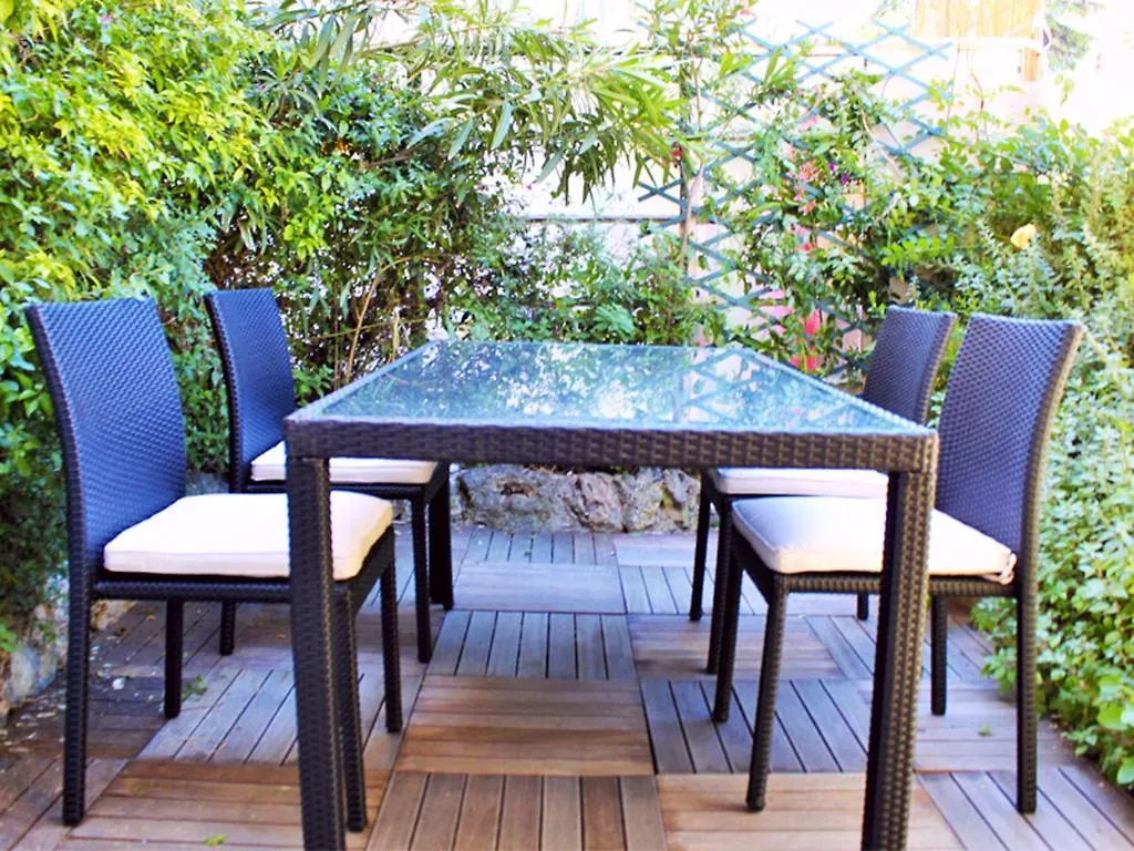 Apartment Villa Anahit Νίκαια 0*,