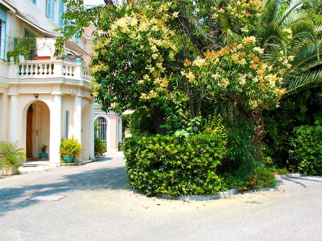 Apartment Villa Anahit Νίκαια